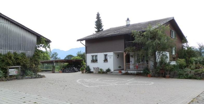 Steigmatt Bauernhof- Erlebnis Villa Montlingen Bagian luar foto